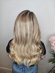 Photo n°19 de Hair Look by Kelly à Celles-sur-Belle (Salon de coiffure)