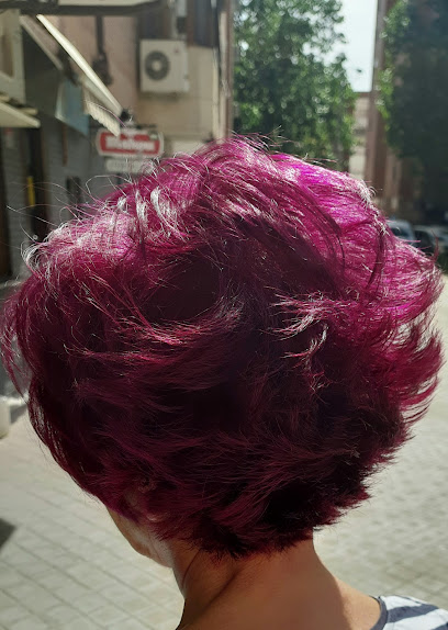 NUT... PELUQUERIA Y ESTETICA UNISEX