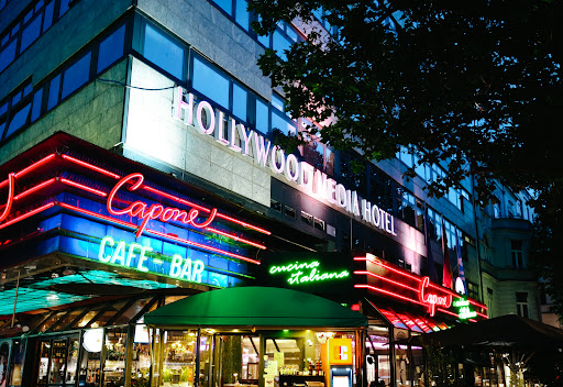 Capone Restaurant - Thumbnail