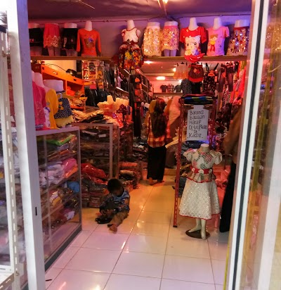 Photos of RIZKY fashion