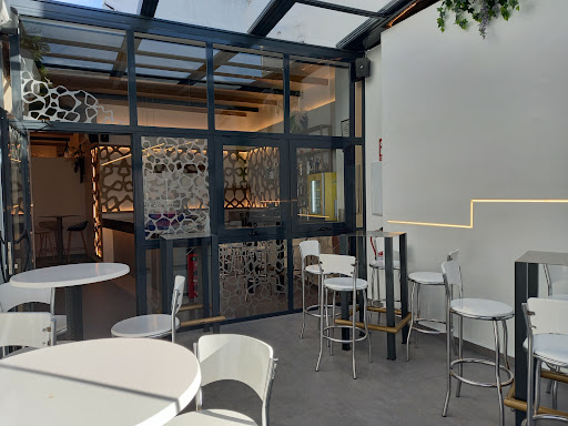 La Red Coffee & Drinks