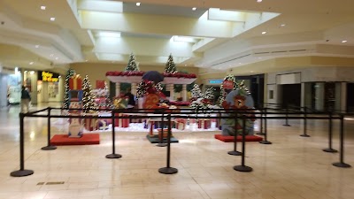 Lansing Mall