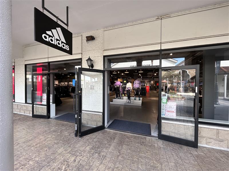 アディダス ファクトリーアウトレット 鳥栖