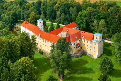 Hotel Zamek na Skale