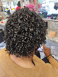 Photo n°20 de Anna Coiffure creil à Creil (Salon de coiffure)