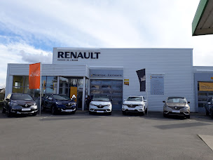 Photo n°9 de Garage de L'Iroise - Agence Renault et Dacia à Ploudalmézeau (Agence de location de voitures)