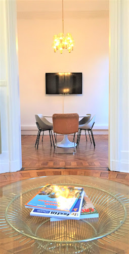 Opinii despre Laure Monge în La Teste-de-Buch - Notaire