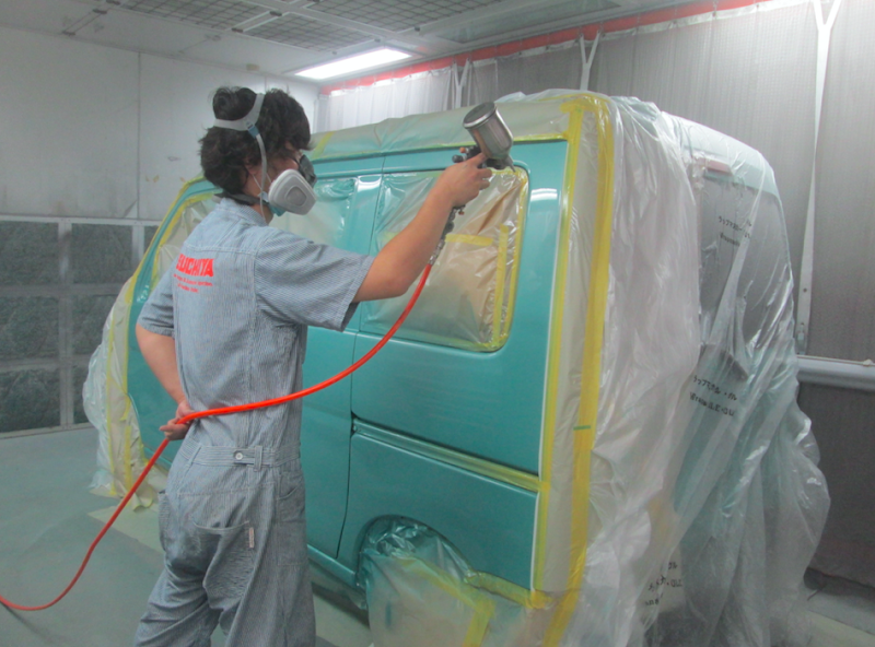 本庄市の格安鈑金：車の傷修理専門店 土屋整備工場本庄店