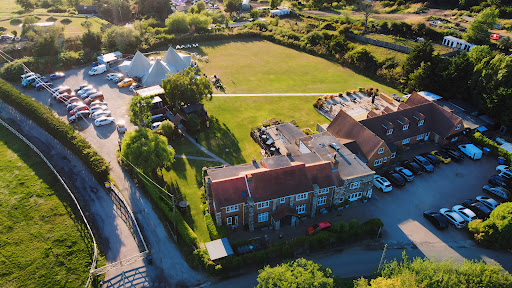 Crescent Turner Hotel