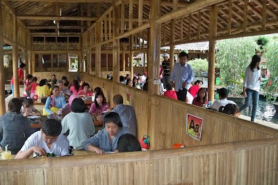 Photos of Waroeng Bamboe Lesehan Sidomulyo