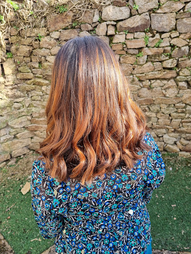 Le Long Court Coiffure
