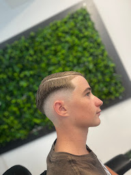 Photo n°5 de R prestige barber à Valergues (Salon de coiffure)