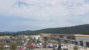 Photo n°8 de Intersport Besançon - Chalezeule à Chalezeule (Magasin de vêtements pour jeunes)