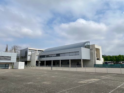 Le Middle School Du Kochersberg
