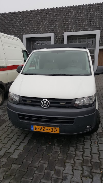 Photos of Veenhuizen Bedrijfswagens en Bedrijfsauto's BV