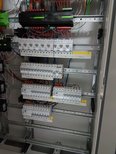 Elektrotechnik Ulmer GmbH / Elektroinstallation - SmartHome - Service - Thumbnail