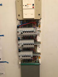 Photo n°10 de Debroucker Électricité à Cappelle-la-Grande (Électricien)