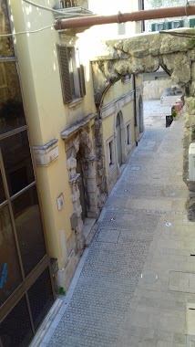 The Old Gateway Roman Arch, Author: Ljerka Dvorničić