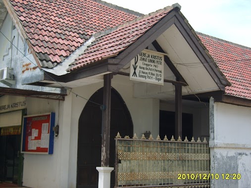 Gereja Kristus Gunung Putri, Author: Anton Yudianto