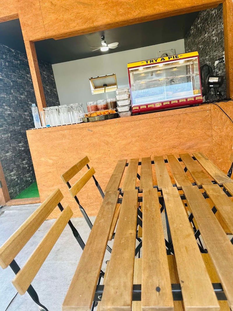 Shawarmia Dine & Store