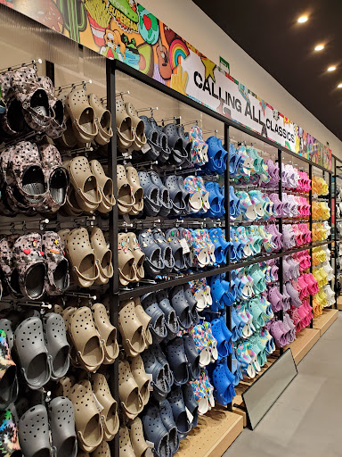 Crocs Fashion Drive - Thumbnail