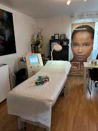 Photo n°1 de TC Beauty care - épilation laser - médecine esthétique (hauts-de-seine 92) à Fontenay-aux-Roses (Service de détatouage)