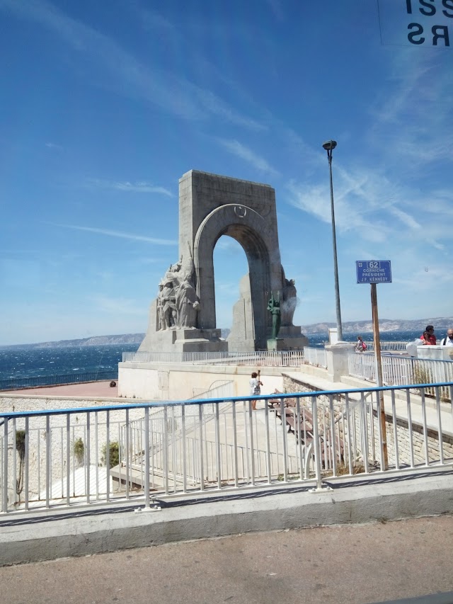Corniche Kennedy