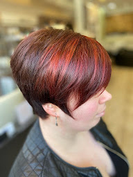 Photo n°33 de Salon AIR'S à Charenton-le-Pont (Salon de coiffure)