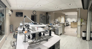 Photo n°2 de Laboratoire De La Save à Saint-Paul-sur-Save (Centre de prothèses dentaires)