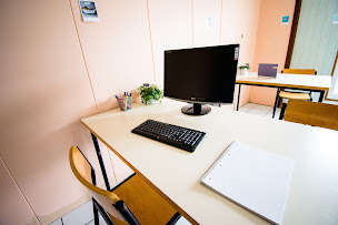 Photo n°2 de AU 192 - coworking - location salles - bureaux à Plouvien (Agence de location de bureaux)