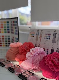 パーソナルカラー＆スクール / カラトリエ