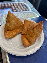 Photo n°45 de Ajit sweet & snacks à Le Bourget (Restaurant indien)