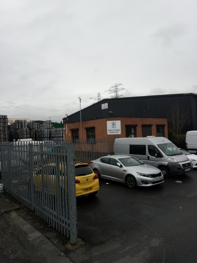 Deckers Trading Ltd - Thumbnail