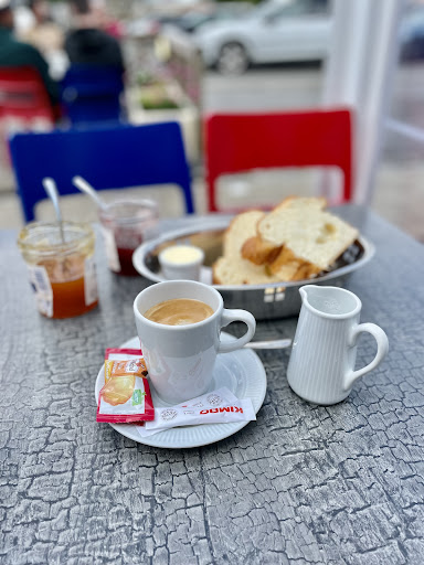 cafe Le Petit Bar - Thumbnail
