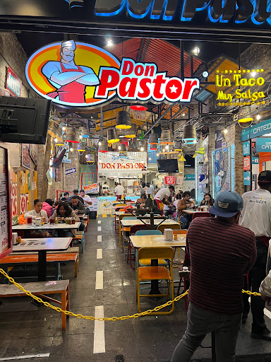 Plaza Los Gallos