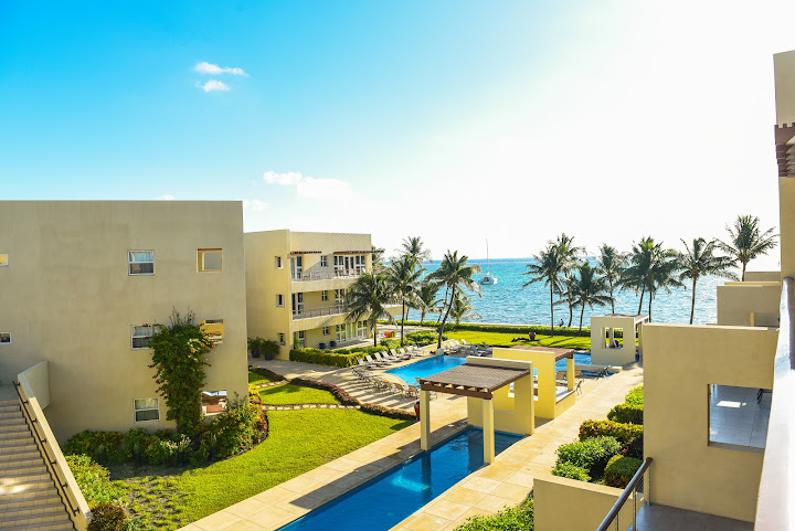 The Phoenix Resort by null