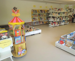 Photo n°5 de Bibliothèque Municipale Cintré à Cintré (Bibliothèque municipale)