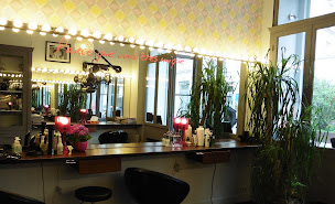 Photo n°1 de Tête O Carré à Paris (Salon de coiffure)