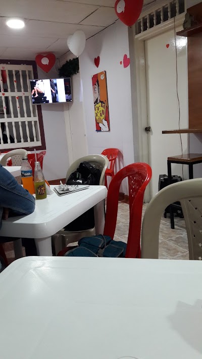Photos of Tutto Pizzeria