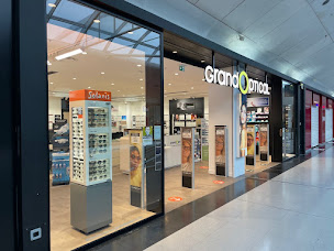Photo n°1 de Opticien Calais-Coquelles GRANDOPTICAL à Coquelles (Magasin de lunettes de soleil)