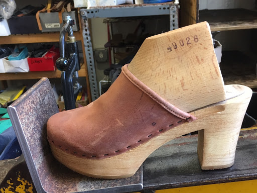 Swedish Clog Cabin - Tessa Clogs by null