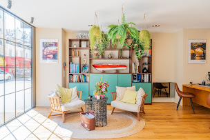 Photo n°5 de Kuoni - Agence de voyage - Lecourbe à Paris (Voyagiste)