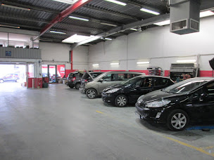 Photo n°2 de BENDIX CARROSSERIE à Carros (Service de réparation de pare-brise)