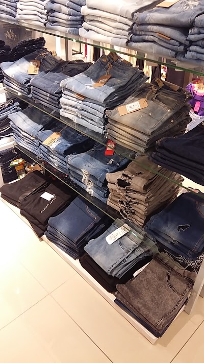 Photos of Macro Mart