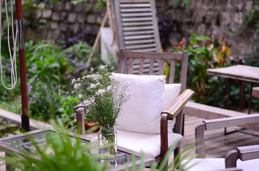 Agoura Hills Upholstery and Drapery - Daniels Gallery - United States