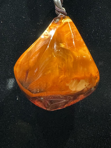 Rongbaozhu Antique & Jewelry 荣宝珠古董珠宝店 - Thumbnail