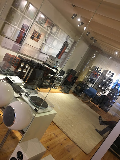Audiohuis delft HiFi Audio Store Delft Gallery - Netherlands