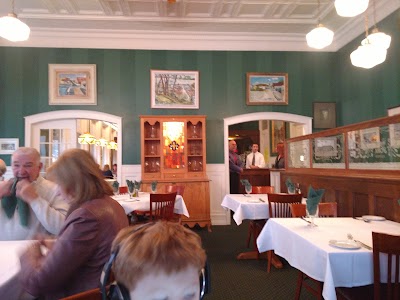 bar