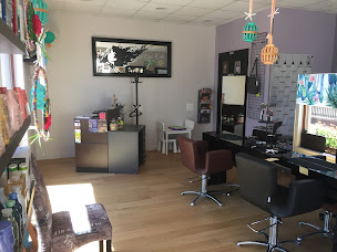 Photo n°8 de Absolu' Tiffs à Osthoffen (Salon de coiffure)