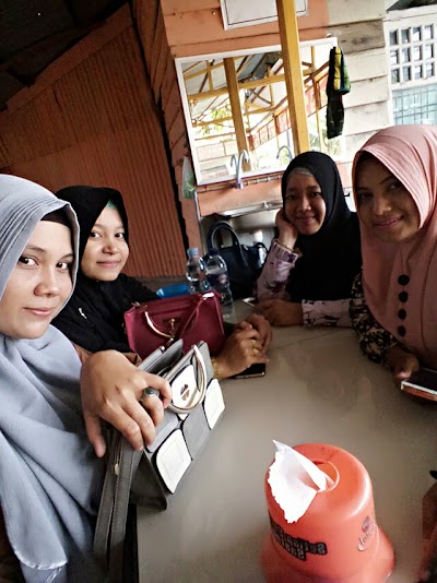 Photos of AYAM PENYET DE"ALBI